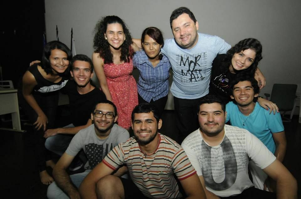 Professor Lajosy Silva e alunos que compõem elenco do Tufam